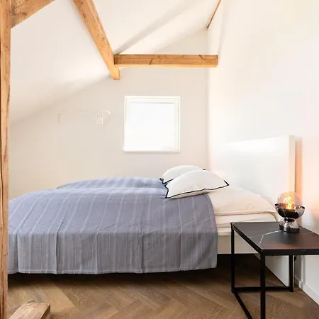 Apartment 2 Br Loft - Luxus - Modern - Parkplätze - Kaffee - Netflix - Weinbergblick - Küche - Balkon *