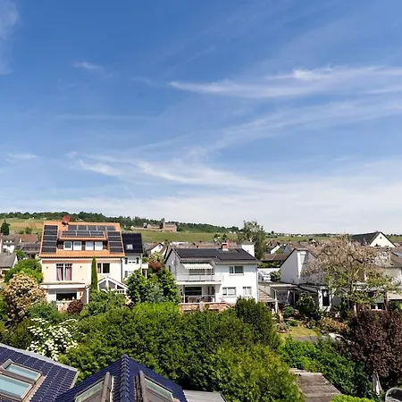 Apartment 2 Bedroom Loft - Luxus - Modern - Parkplaetze - Kaffee - Netflix - Weinbergblick - Kueche - Balkon *