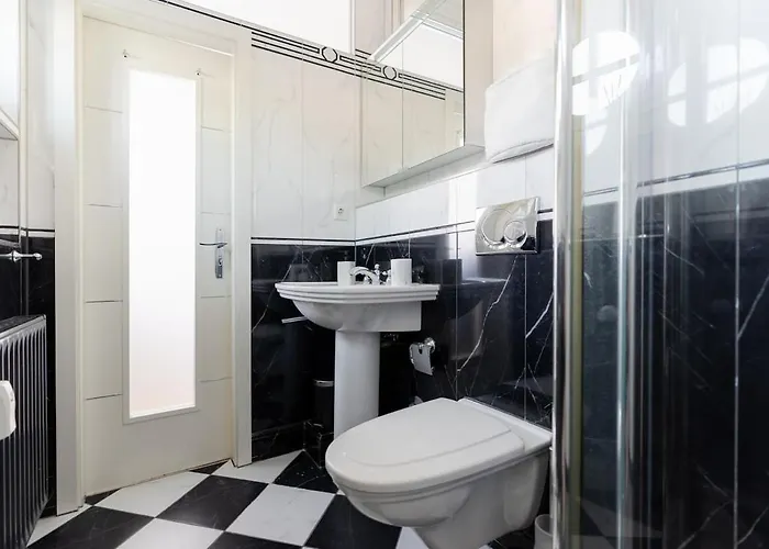 2 Bedroom Loft - Luxus - Modern - Parkplaetze - Kaffee - Netflix - Weinbergblick - Kueche - Balkon Lejlighed