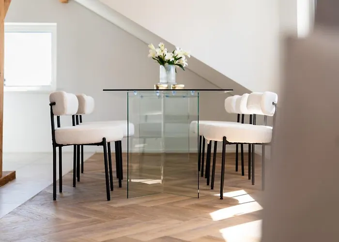 Lejlighed 2 Bedroom Loft - Luxus - Modern - Parkplaetze - Kaffee - Netflix - Weinbergblick - Kueche - Balkon *