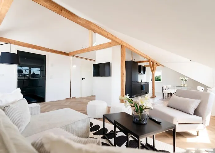 2 Bedroom Loft - Luxus - Modern - Parkplaetze - Kaffee - Netflix - Weinbergblick - Kueche - Balkon *