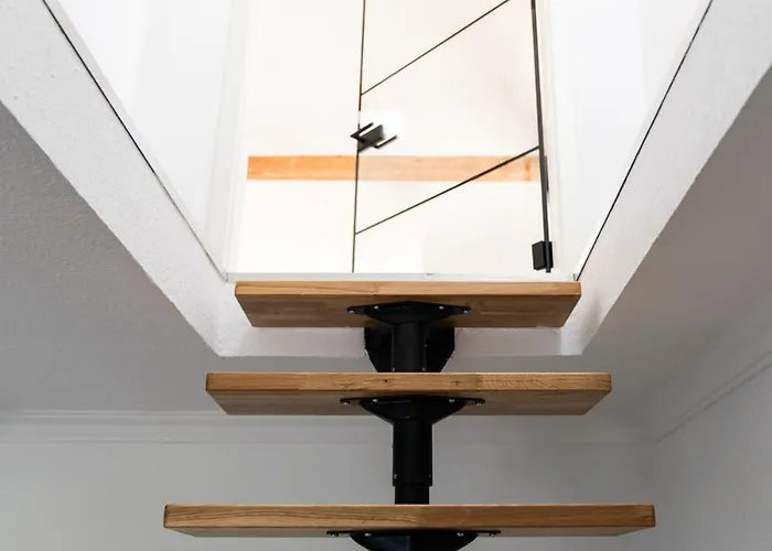 2 Bedroom Loft - Luxus - Modern - Parkplaetze - Kaffee - Netflix - Weinbergblick - Kueche - Balkon Lejlighed *