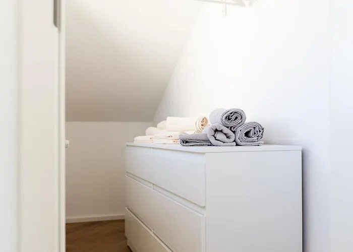 Lejlighed 2 Bedroom Loft - Luxus - Modern - Parkplaetze - Kaffee - Netflix - Weinbergblick - Kueche - Balkon